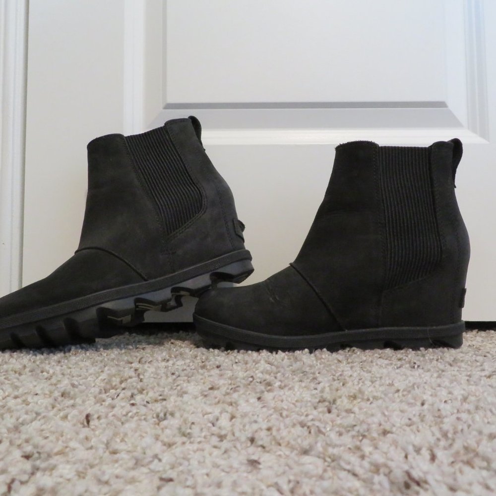 Sorel Black Wedges 7.5